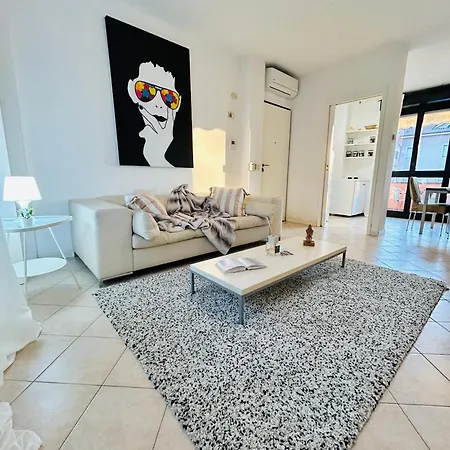 Veliero Fronte Mare 3 Flexrent - Immobiliare Abissinia Apartamento