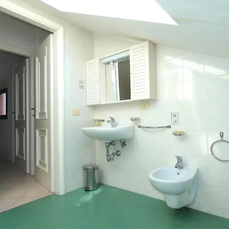 Veliero Fronte Mare Flexrent - Immobiliare Abissinia *