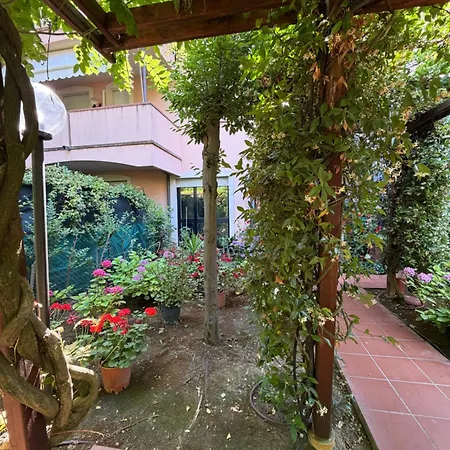 Veliero Fronte Mare Flexrent - Immobiliare Abissinia * Riccione