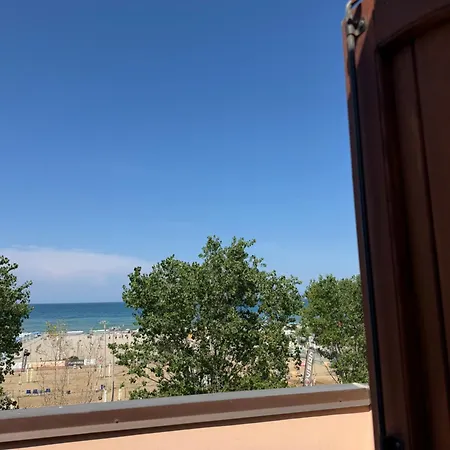 Veliero Fronte Mare Flexrent - Immobiliare Abissinia Riccione