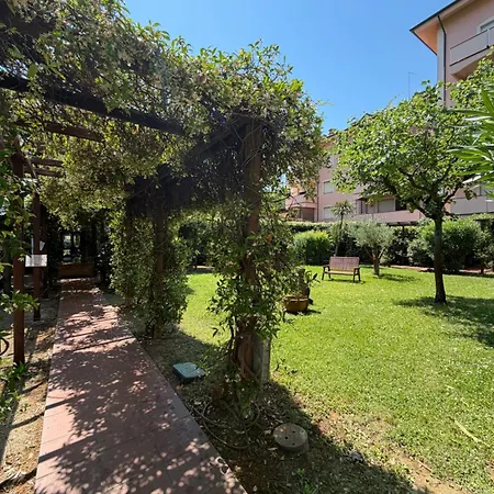 Veliero Fronte Mare Flexrent - Immobiliare Abissinia Appartamento